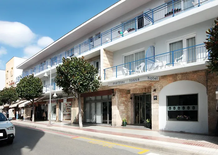 多萨德马尔酒店 2* 滨海托萨