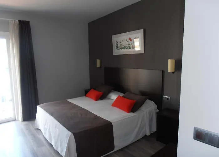 多萨德马尔酒店