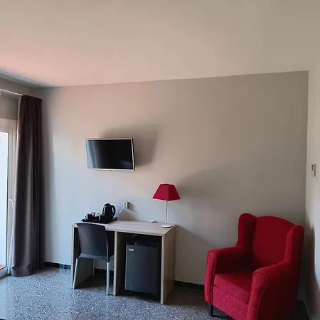 Marblau Tossa Отель 2*