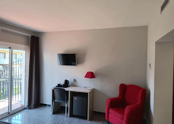 Marblau Tossa Hotel 2*